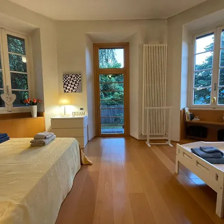 Ines Lägenhet Faggeto Lario